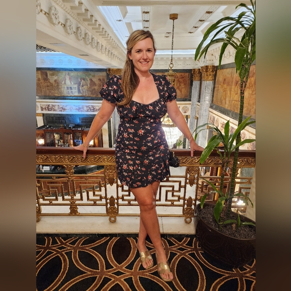 Meet your Posher, Whitney - Picture 2 of 2